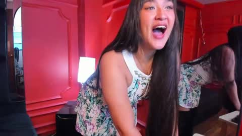 Snapshot of amberhanks chatting on June 6, 2026, 11:59 am Amber Hanks online show from June 6, 2026, 11:59 am