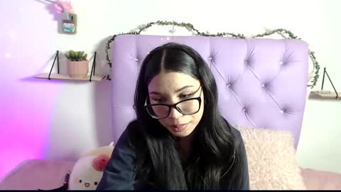 Amber Jeong online show from February 3, 2025, 9:50 pm