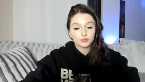 amberkinsley online show from February 2, 2025, 4:59 am