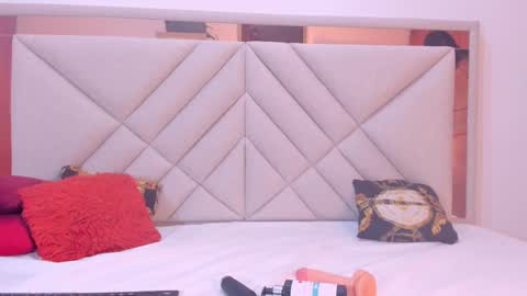 Snapshot of amberqueenx1 chatting on February 21, 2026, 12:06 pm amberqueenx1 online show from February 21, 2026, 12:06 pm