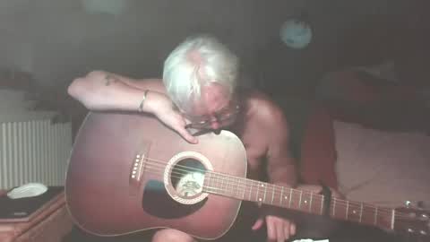 Snapshot of amberr11 chatting on August 5, 2026, 10:55 pm Amberr11 online show from August 5, 2026, 10:55 pm
