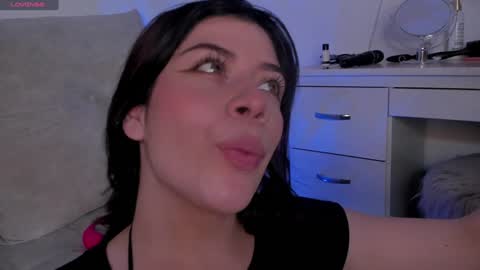 Snapshot of amberredzee chatting on December 5, 2024, 10:01 pm Amber Redzee online show from December 5, 2024, 10:01 pm