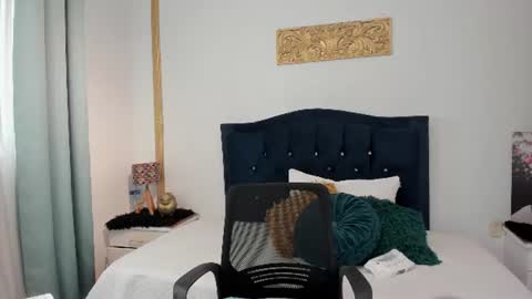 Snapshot of amberrsmith_ chatting on June 18, 2026, 7:07 pm Amber online show from June 18, 2026, 7:07 pm