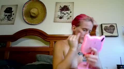 Snapshot of ambrosiascarlett chatting on April 30, 2026, 6:14 pm CumPrincess online show from April 30, 2026, 6:14 pm
