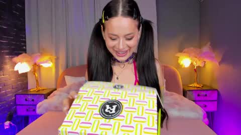 AMY online show from April 28, 2026, 6:35 pm