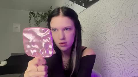 Alica online show from November 15, 2025, 10:45 am