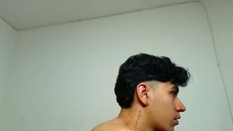 Amelia  Lucas online show from January 21, 2025, 3:26 am