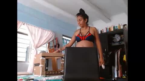 Snapshot of amelia_2023 chatting on February 9, 2025, 5:33 pm amelia  online show from February 9, 2025, 5:33 pm