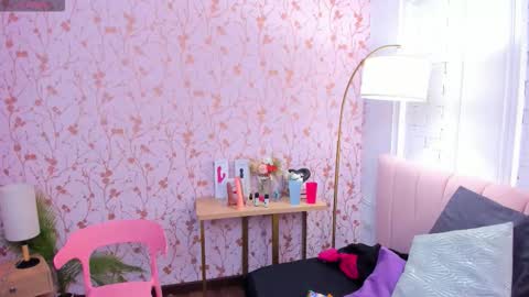 Amelia Adams online show from September 27, 2025, 6:57 pm