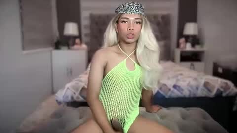 Snapshot of amelia_jones69x chatting on February 23, 2026, 10:07 pm Amelia online show from February 23, 2026, 10:07 pm