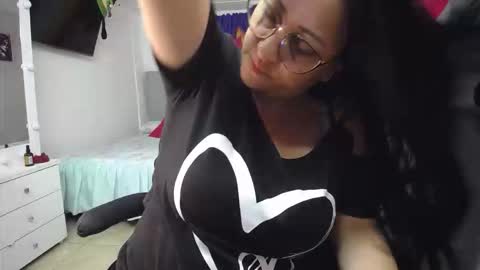 Amelia online show from February 13, 2026, 11:01 pm