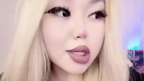 Snapshot of amelia_sunlight chatting on March 3, 2025, 12:26 am Amelia online show from March 3, 2025, 12:26 am