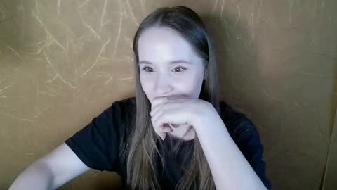 Snapshot of ameliaa333 chatting on May 8, 2026, 4:45 pm Amelia online show from May 8, 2026, 4:45 pm