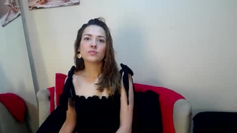 Amalia Castro online show from November 25, 2025, 6:52 pm