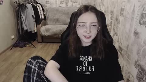 Snapshot of ameliakamishiro chatting on December 12, 2024, 3:16 pm Amelia online show from December 12, 2024, 3:16 pm