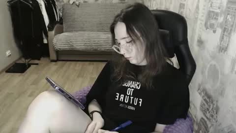 Snapshot of ameliakamishiro chatting on February 11, 2025, 11:12 pm Amelia online show from February 11, 2025, 11:12 pm