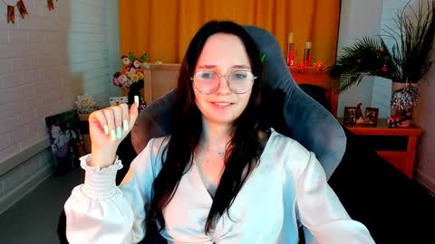 Amelia online show from December 19, 2024, 8:45 am