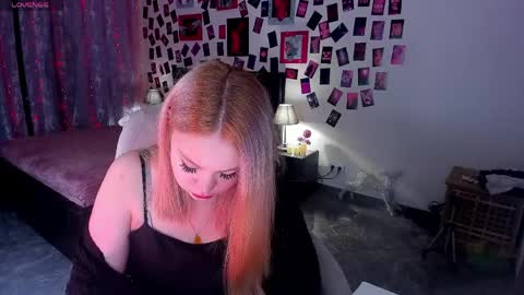 Snapshot of ameliamerris chatting on March 31, 2026, 8:42 pm Amelia online show from March 31, 2026, 8:42 pm