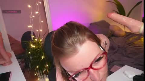 Snapshot of ameliasweety69 chatting on December 8, 2024, 7:32 pm Amelia online show from December 8, 2024, 7:32 pm