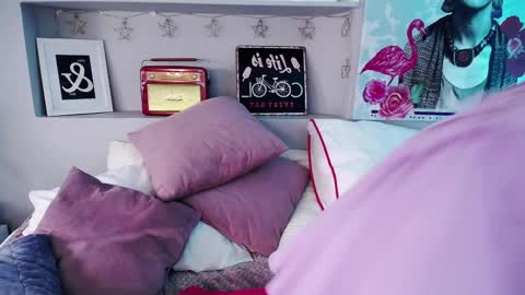 Amelie online show from February 27, 2025, 8:42 pm