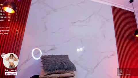 Alejandra  online show from December 19, 2024, 7:29 am