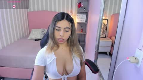 Victoria online show from September 19, 2025, 7:36 pm