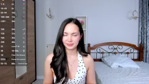 Snapshot of ameliya_sun chatting on April 17, 2026, 5:27 pm Aylin online show from April 17, 2026, 5:27 pm