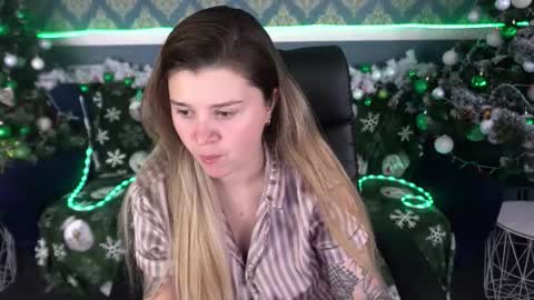 amellymillyy online show from December 22, 2025, 1:41 pm