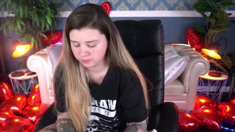 amellymillyy online show from February 17, 2026, 8:59 pm