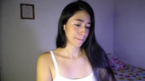 Snapshot of amelycaro chatting on December 26, 2024, 5:15 am Amely  online show from December 26, 2024, 5:15 am