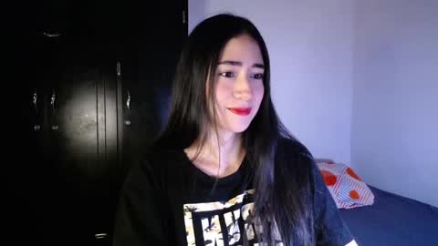 Snapshot of amelycaro chatting on January 3, 2025, 5:06 am Amely  online show from January 3, 2025, 5:06 am