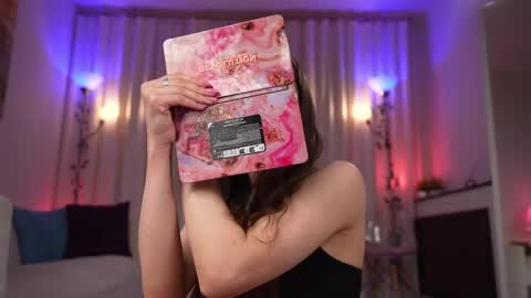Amy  online show from May 16, 2026, 4:42 am