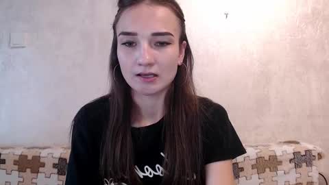 Julia  online show from November 12, 2025, 8:15 am