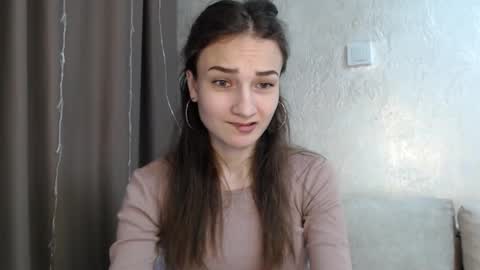 Julia  online show from December 22, 2025, 8:55 am