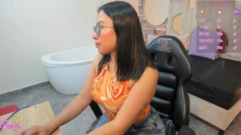 amhira_tay online show from May 11, 2026, 10:40 pm