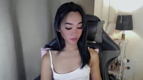 JOANNA online show from November 8, 2025, 10:30 pm