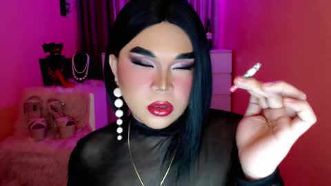 Queen Mireska online show from January 2, 2025, 5:39 pm