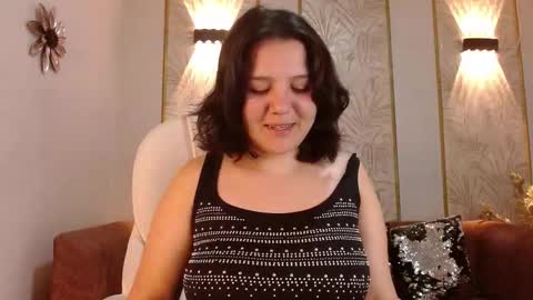 Amie  online show from October 16, 2025, 11:33 am