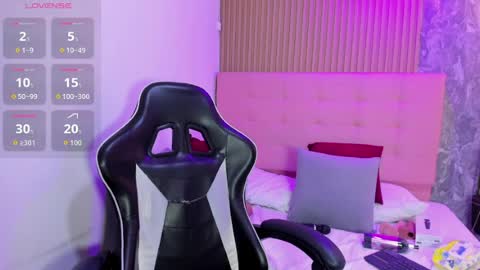 Snapshot of amiee_kovva chatting on June 14, 2026, 2:24 am Amiee online show from June 14, 2026, 2:24 am