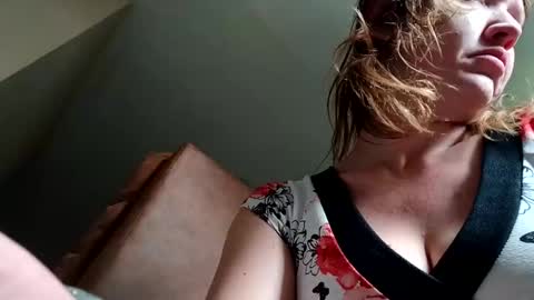 Snapshot of amileadivinestar0987 chatting on December 25, 2024, 3:28 pm amileadivinestar0987 online show from December 25, 2024, 3:28 pm