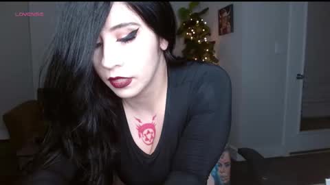 Snapshot of amilustxx chatting on January 1, 2025, 1:47 am amilust online show from January 1, 2025, 1:47 am