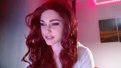 amina____love online show from April 1, 2026, 10:40 pm