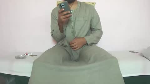 Amir online show from October 19, 2025, 8:26 am