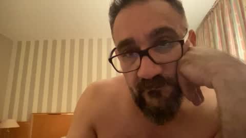 Snapshot of amirsds3298129 chatting on February 26, 2026, 6:40 pm amirsds3298129 online show from February 26, 2026, 6:40 pm