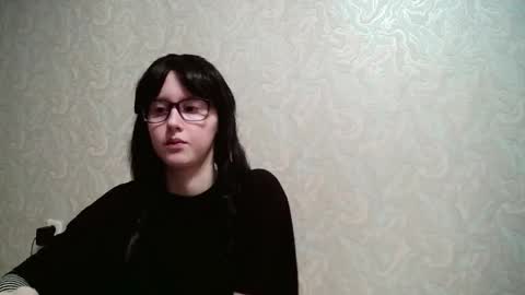 Amomira online show from November 18, 2025, 3:56 am