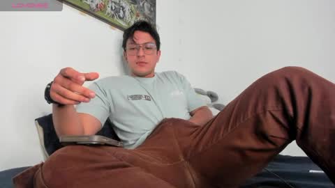 amon__ashford online show from April 11, 2026, 3:33 am