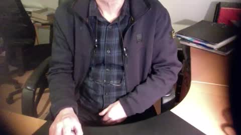 Snapshot of amor2200 chatting on January 28, 2025, 5:46 pm Amor2200 online show from January 28, 2025, 5:46 pm