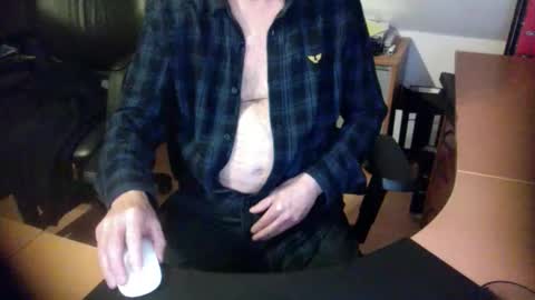 Snapshot of amor2200 chatting on February 14, 2025, 7:12 pm Amor2200 online show from February 14, 2025, 7:12 pm