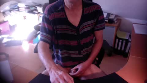 Snapshot of amor2200 chatting on September 13, 2025, 9:20 am Amor2200 online show from September 13, 2025, 9:20 am