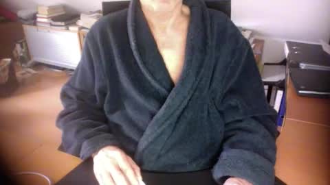 Amor2200 online show from February 11, 2026, 9:36 am